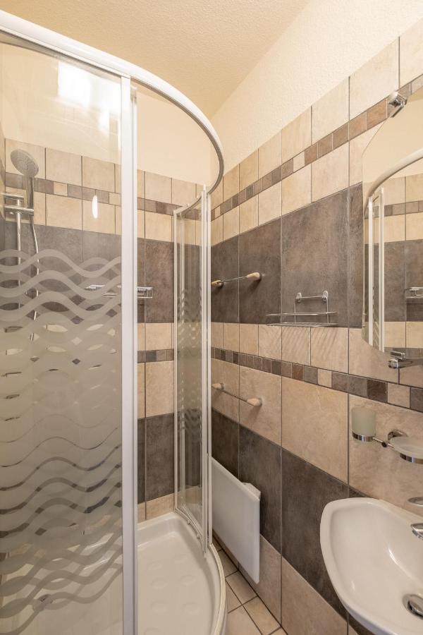 Sunrise 1Bdrm View Apartment Ndk Congress Centre Софія Екстер'єр фото