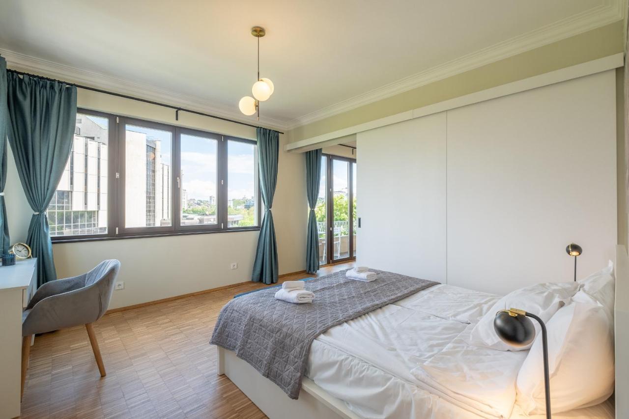 Sunrise 1Bdrm View Apartment Ndk Congress Centre Софія Екстер'єр фото